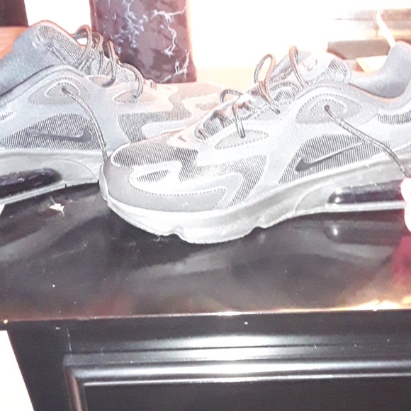 Shoes - Picture 2 of 2